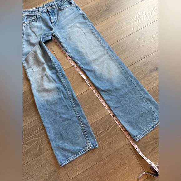 Zara Mid-Rise Straight Jeans - Picture 6 of 9